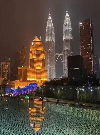 3 Bedrooms Short Stays Condo At Klcc Kuala Lumpur Apartment